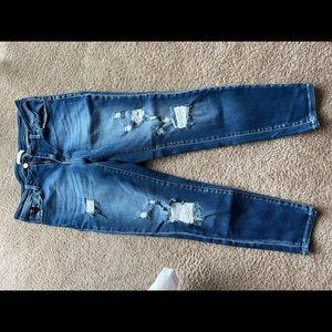 Women’s KanCan jeans size 30 in brand new condition